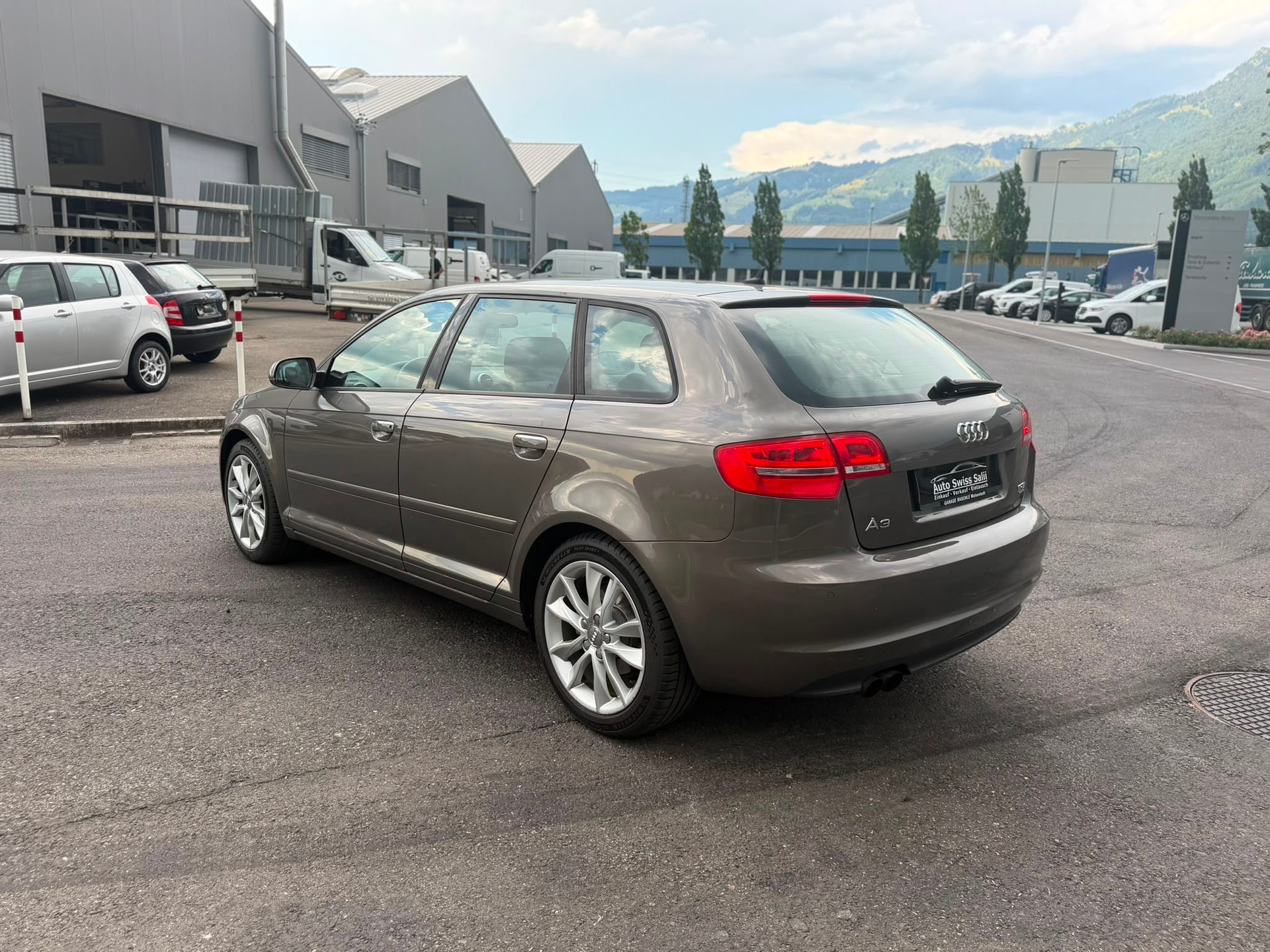 AUDI A3 Sportback 2.0 TFSI Ambition quattro S-tronic-image-4