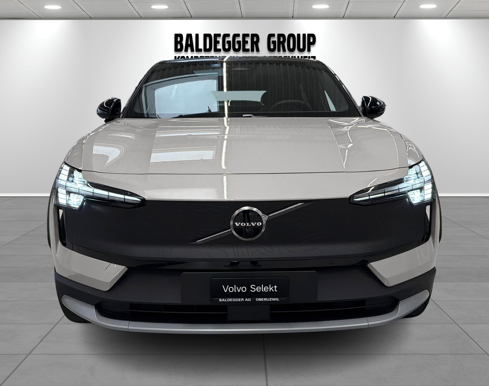 VOLVO EX 30 CC E60 Twin Performance A-showroom-element-3