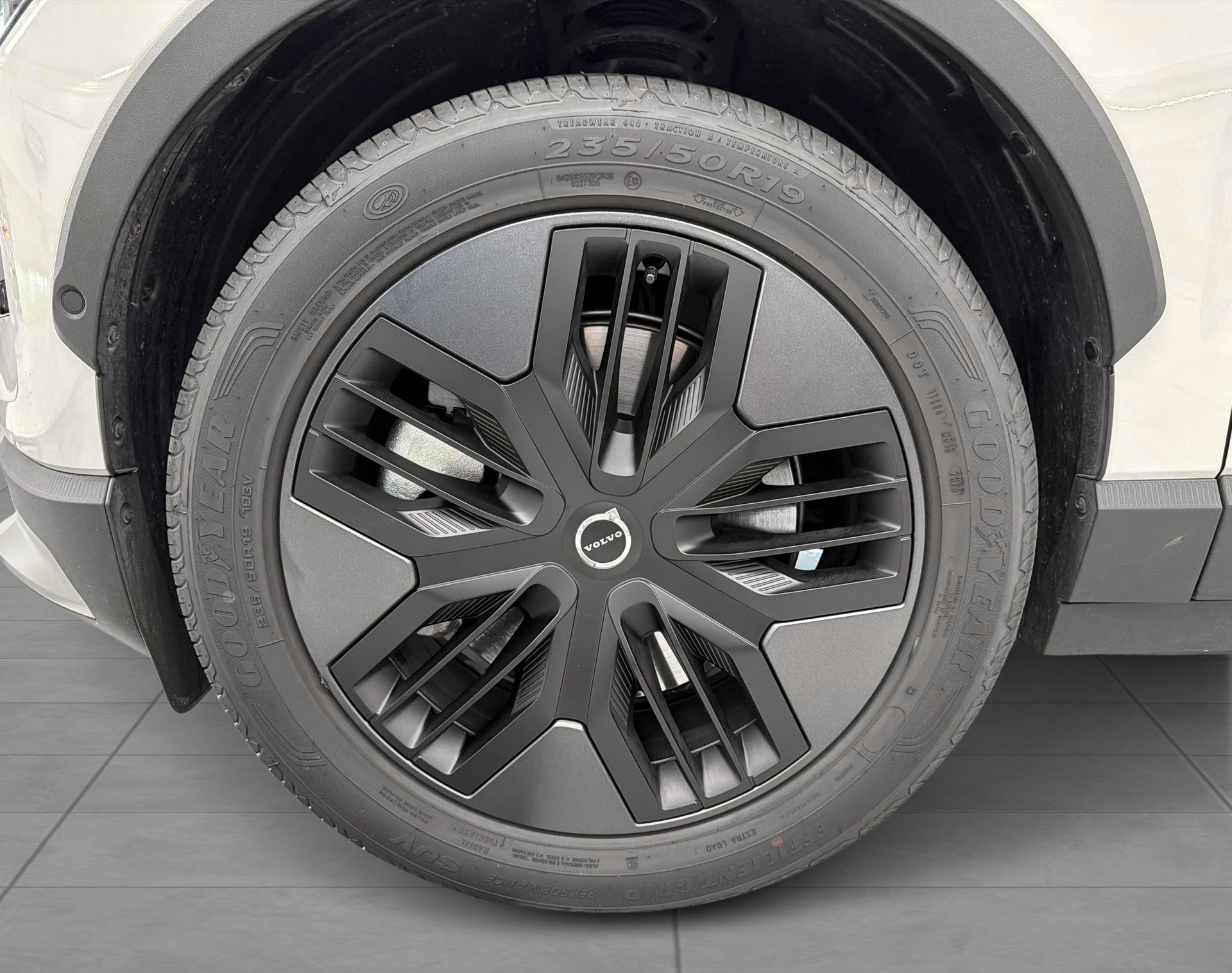 VOLVO EX 30 CC E60 Twin Performance A-image-6