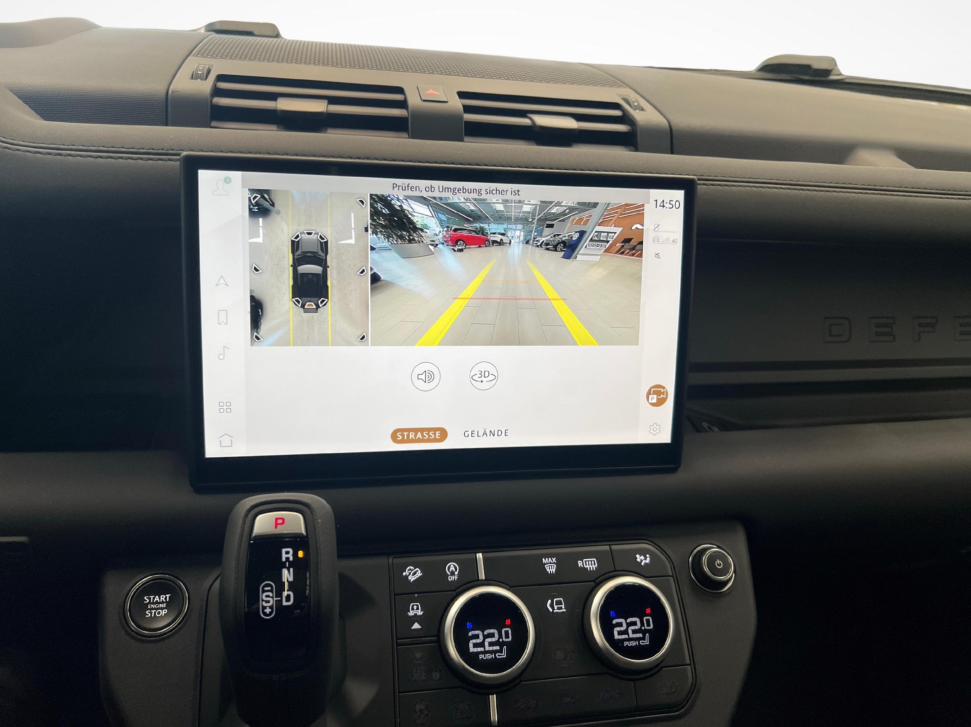LAND ROVER Defender 90 3.0 D I6 250 X-Dynamic SE-image-12
