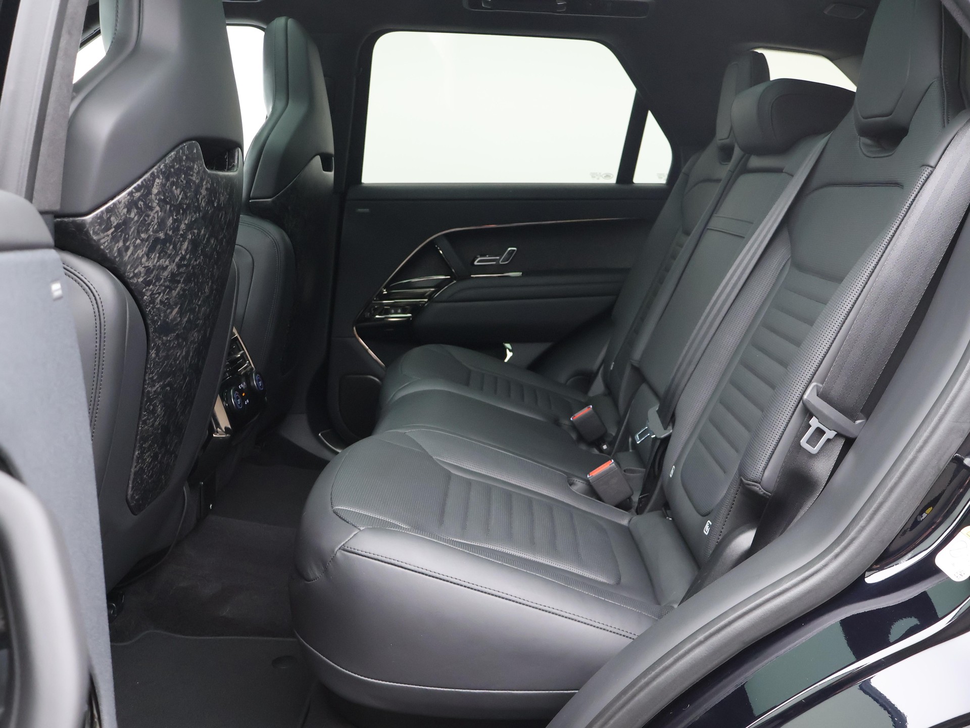 LAND ROVER Range Rover Sport 4.4 V8 SV Edition Two-image-3