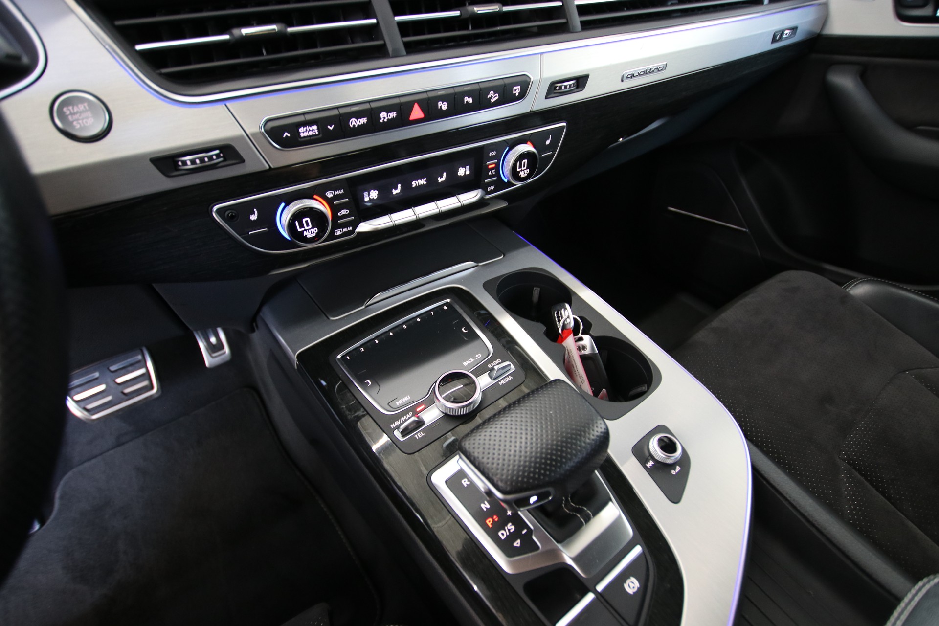 AUDI Q7 *S-Line* 3.0 TDI quattro tiptronic *7-Sitzplätze*-image-28