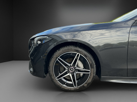 MERCEDES-BENZ C 400e 4M AMG Line-image-12