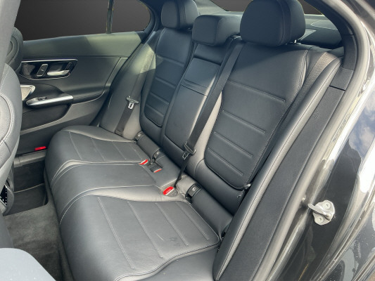 MERCEDES-BENZ C 400e 4M AMG Line-image-10