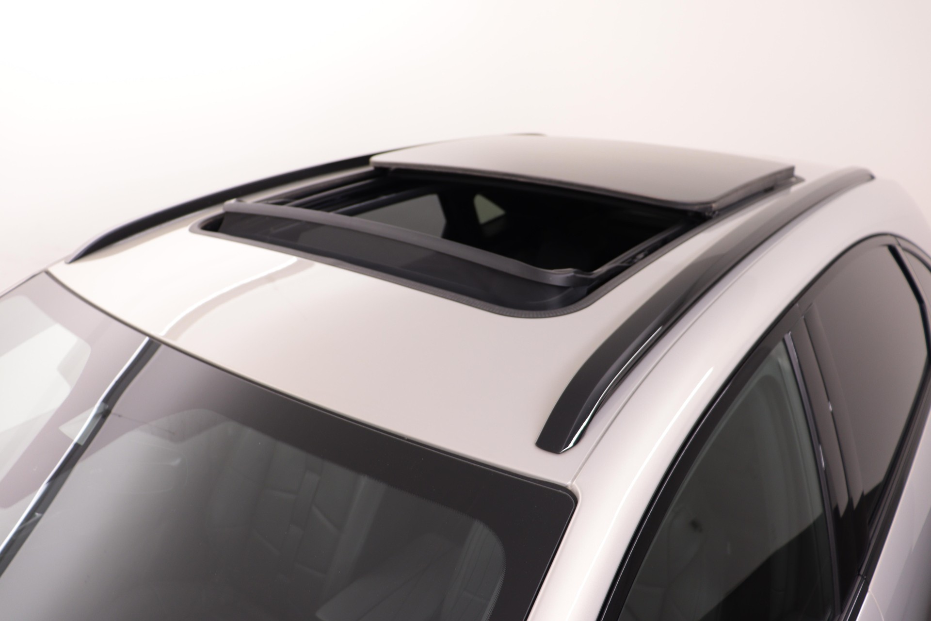 DS AUTOMOBILES 7 Crossback 1.6 E-Tense Louvre 4x4-image-7