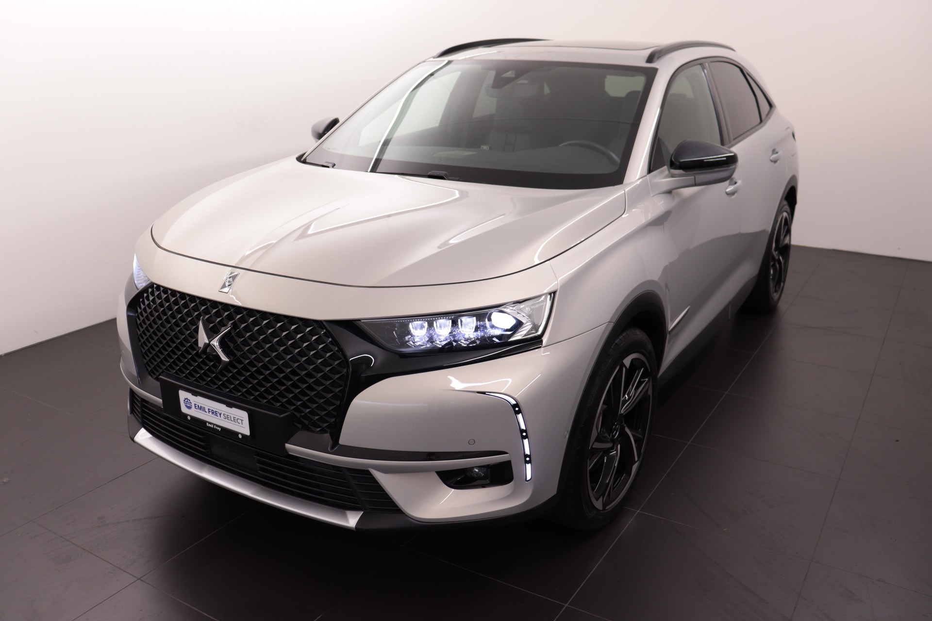 DS AUTOMOBILES 7 Crossback 1.6 E-Tense Louvre 4x4-image-1