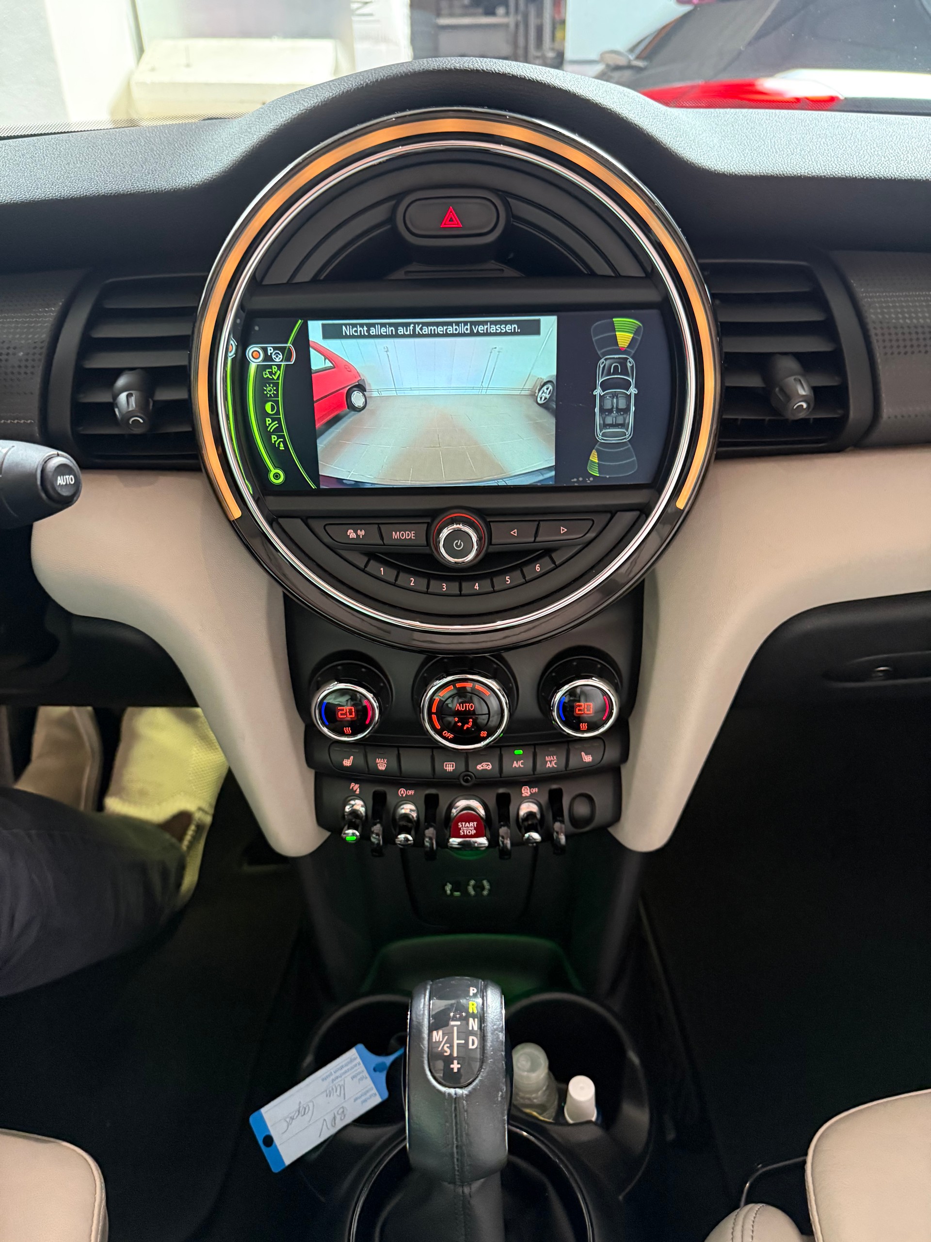 MINI Cooper Cabriolet Steptronic-image-15