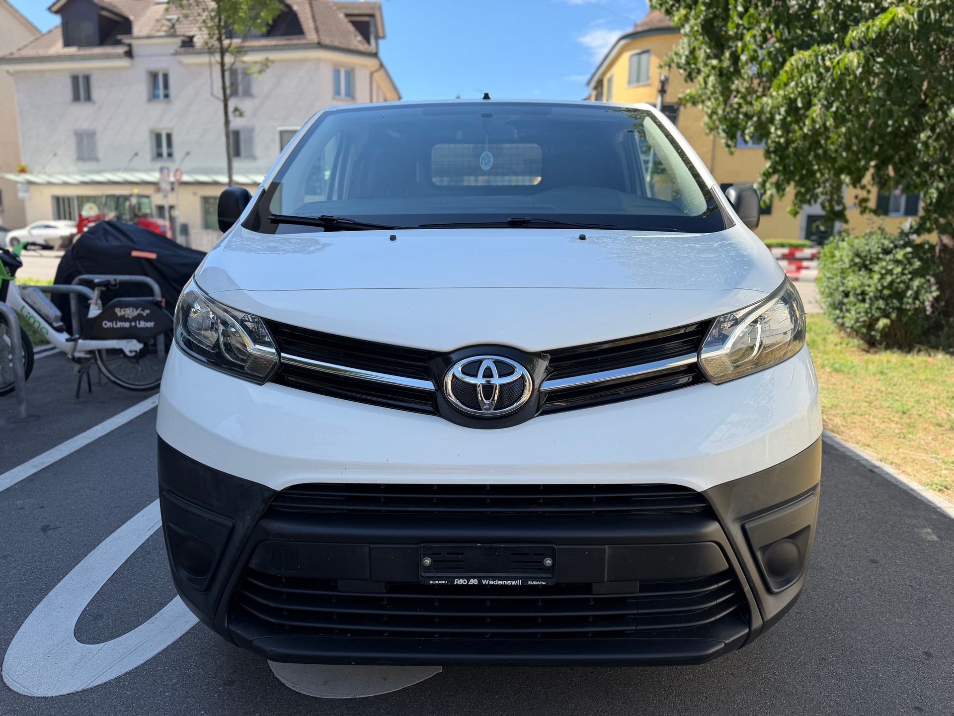 TOYOTA Proace 1.6D Glass Van L1 Terra-image-1