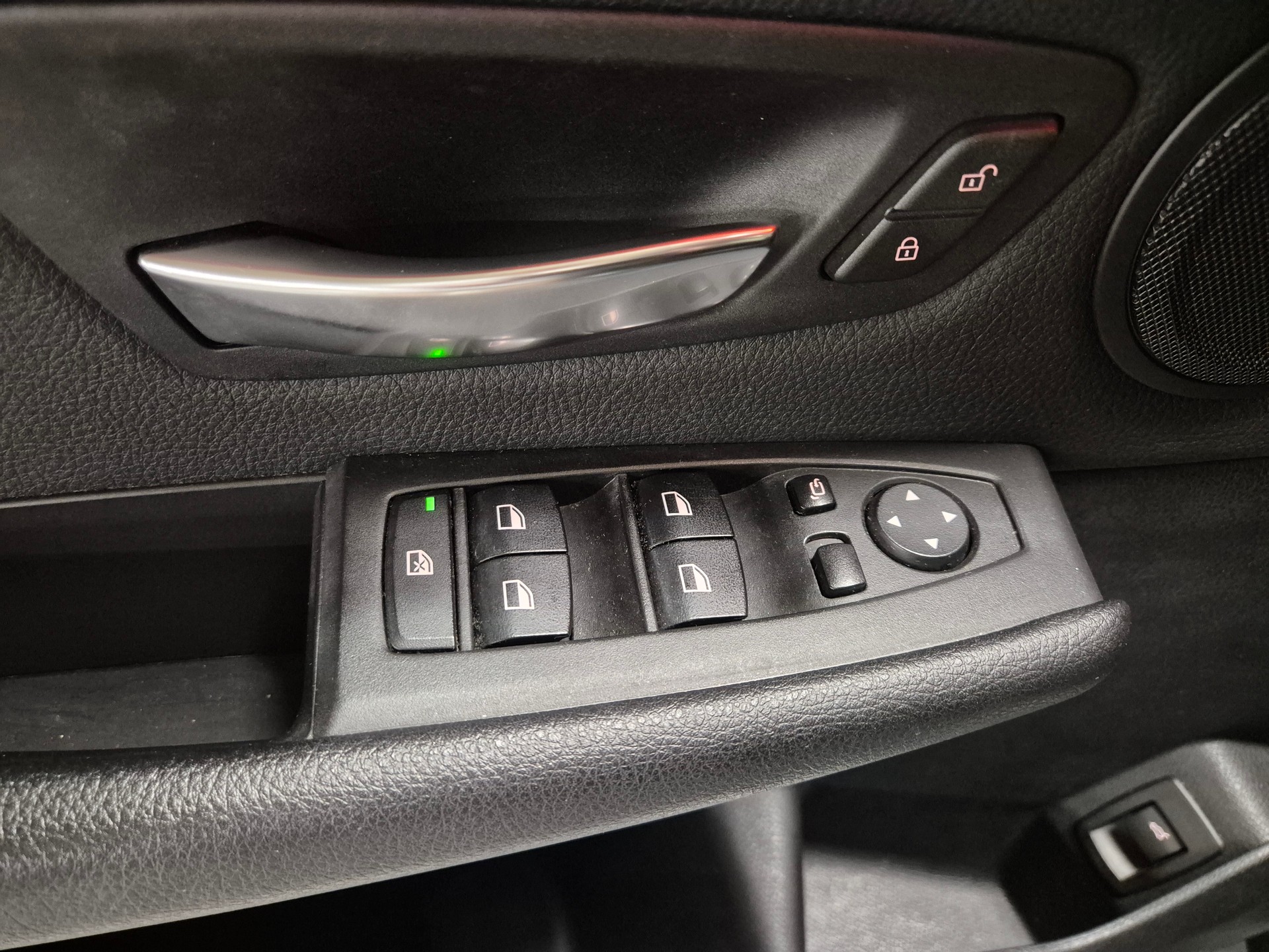 BMW 218d xDrive Active Tourer Steptronic Sport Line-image-14