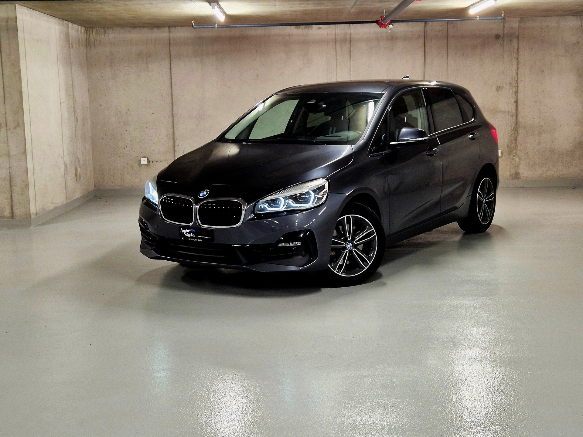 BMW 218d xDrive Active Tourer Steptronic Sport Line-showroom-element-2