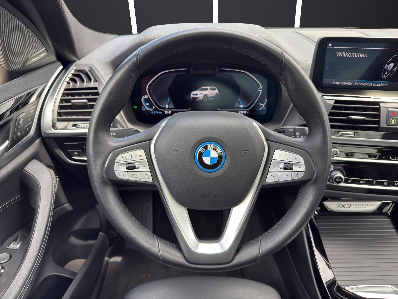 BMW iX3-image-14