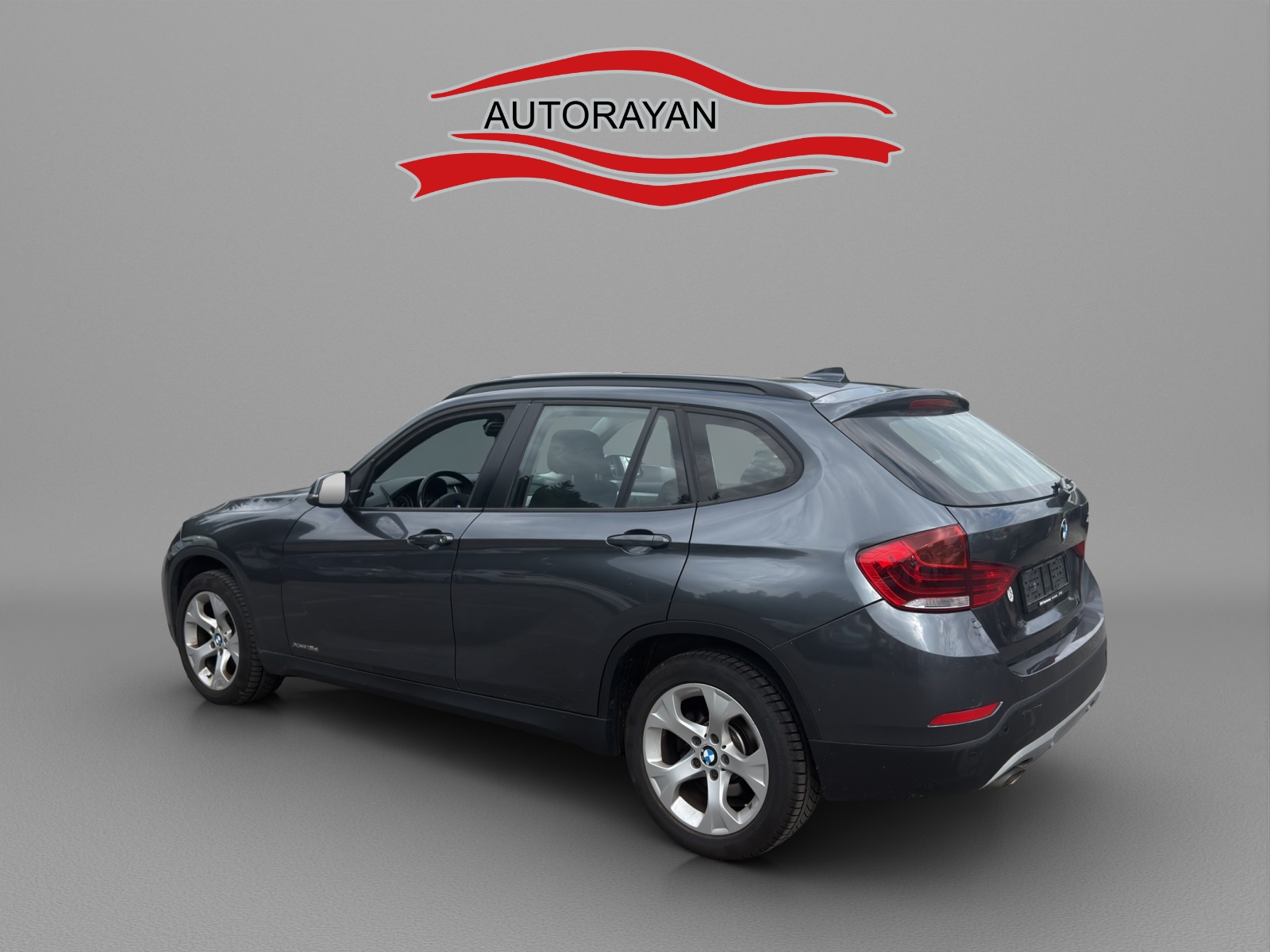 BMW X1 xDrive 18d-image-5