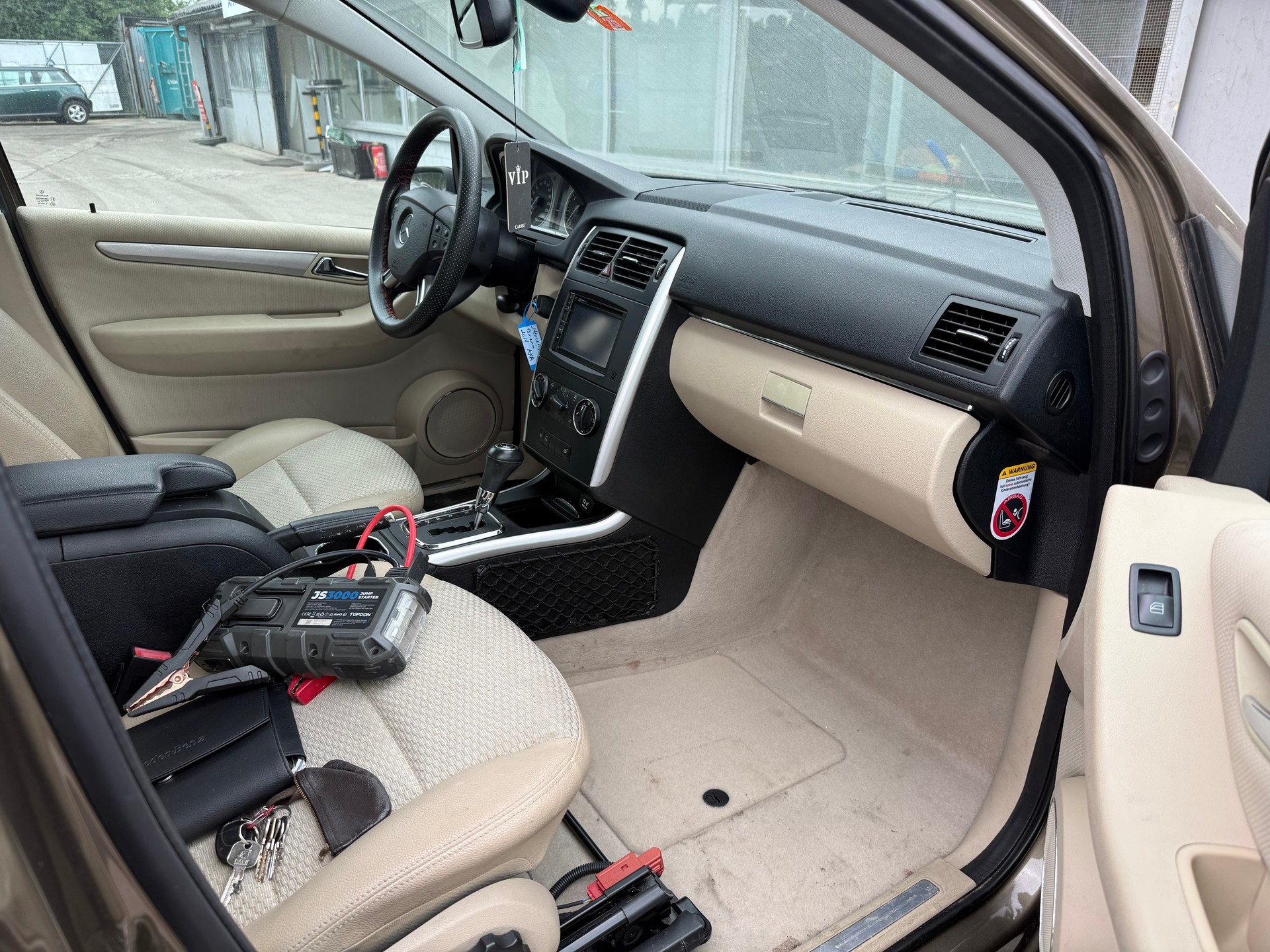 MERCEDES-BENZ B 180 Selection Autotronic-image-7
