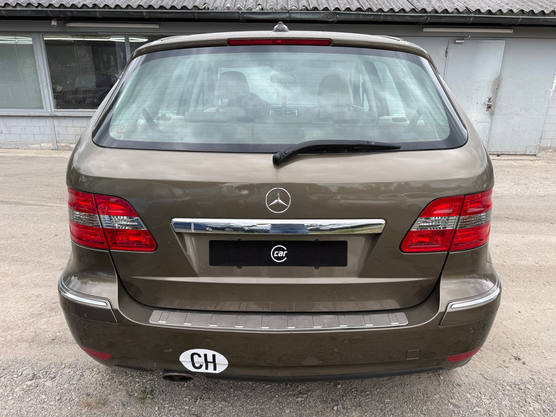 MERCEDES-BENZ B 180 Selection Autotronic-image-4