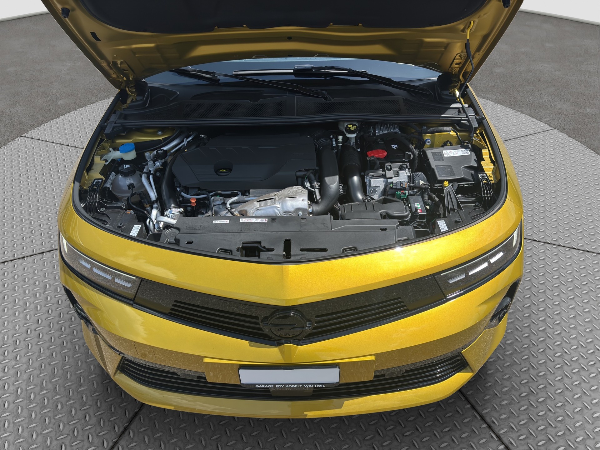 OPEL Astra 1.6 PHEV Turbo Swiss Plus A-image-24