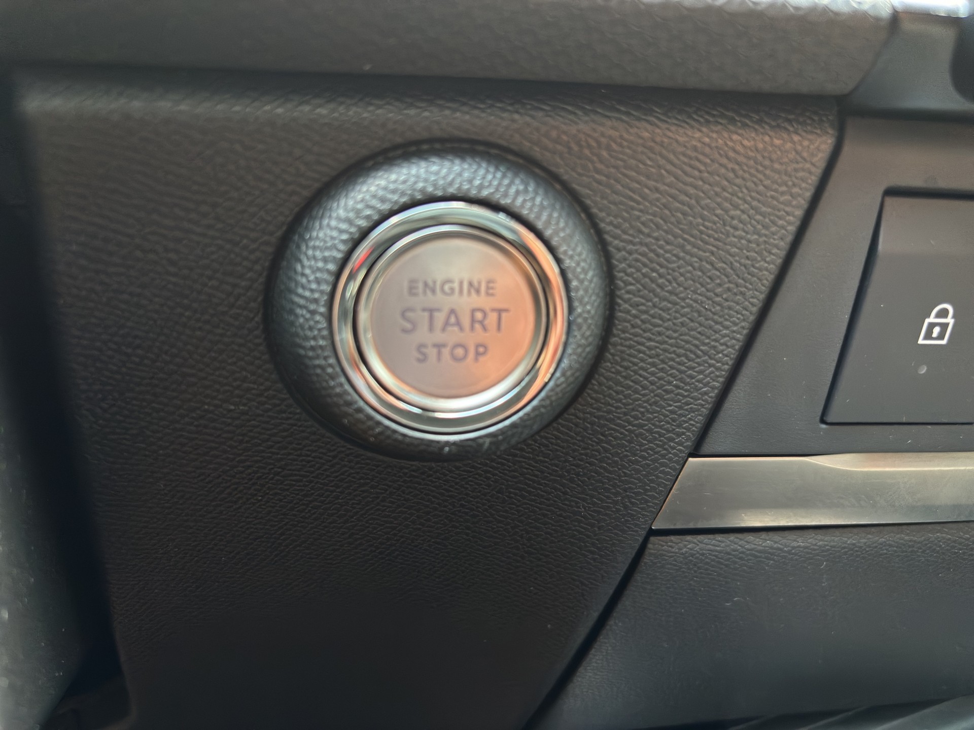 OPEL Astra 1.6 PHEV Turbo Swiss Plus A-image-6