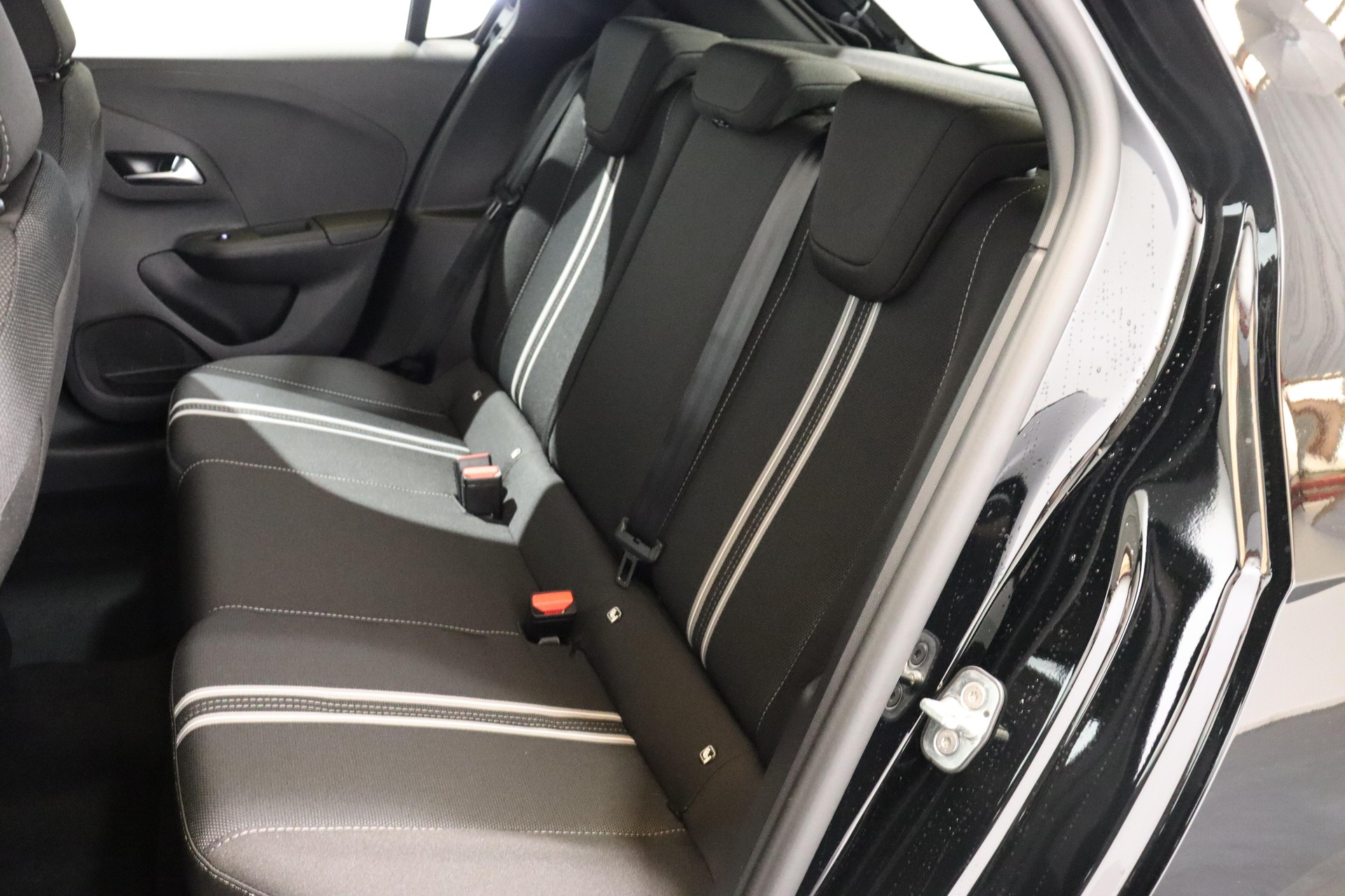 OPEL Corsa 1.2 T Hybrid Viva-image-4