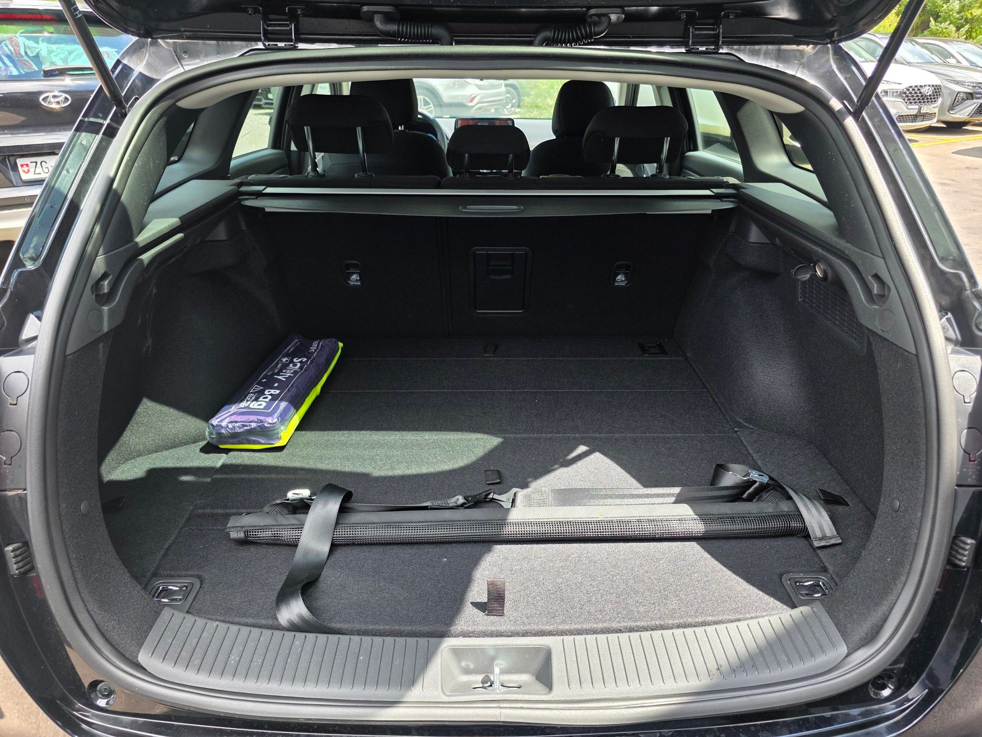 HYUNDAI i30 Wagon 1.5 T-GDi Amplia 48V MH DCT-image-6