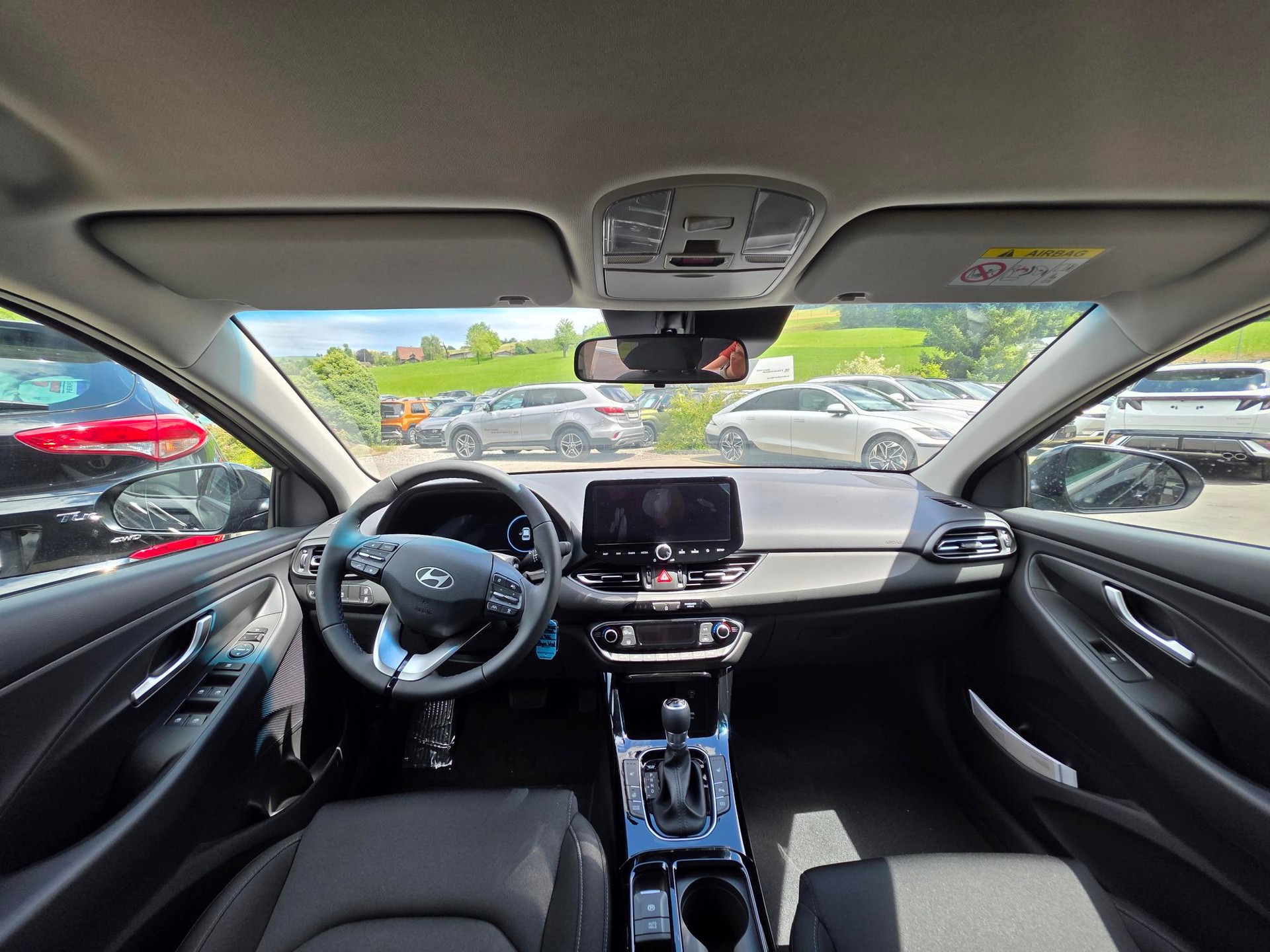 HYUNDAI i30 Wagon 1.5 T-GDi Amplia 48V MH DCT-image-11
