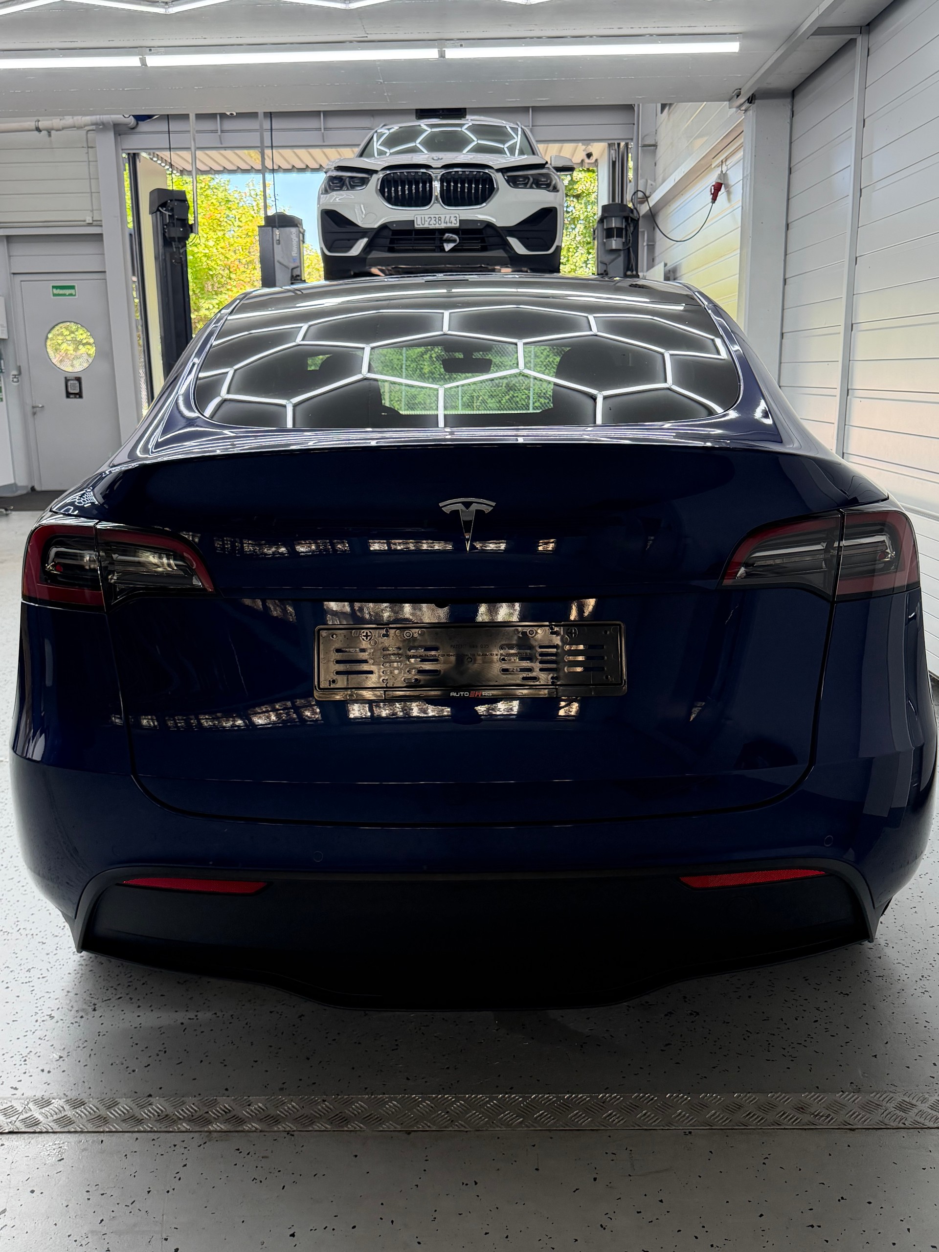 TESLA Model Y Long Range-image-4