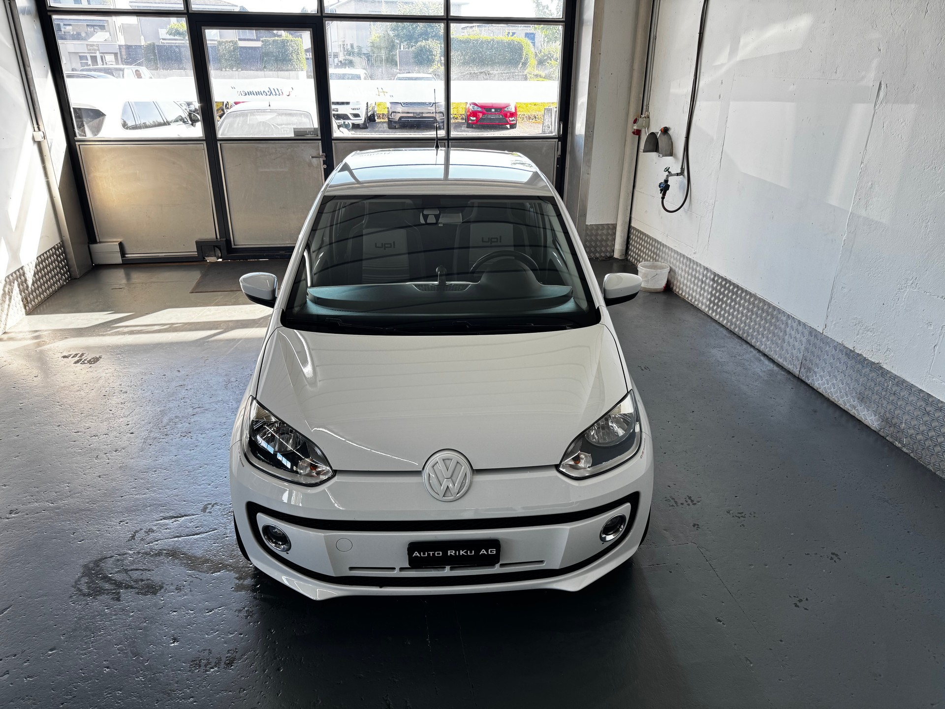 VW Up 1.0 move up-image-2