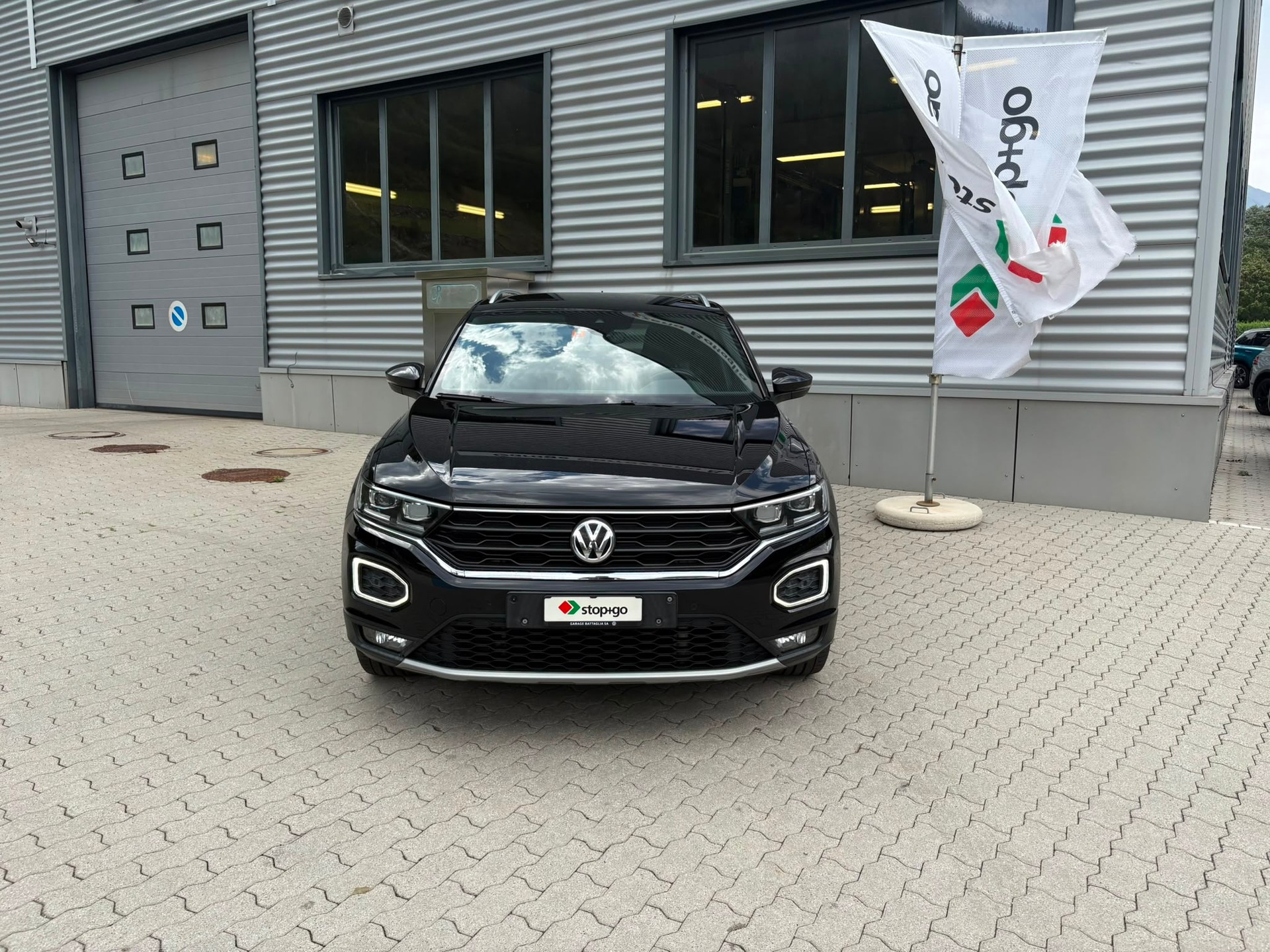 VW T-Roc 2.0 TDI Sport DSG 4Motion-image-2