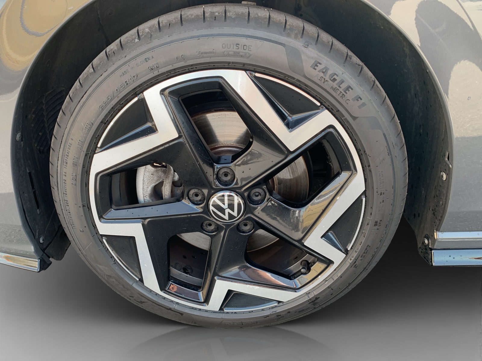 VW Golf 2.0 TSI R-Line DSG 4 Motion-image-13