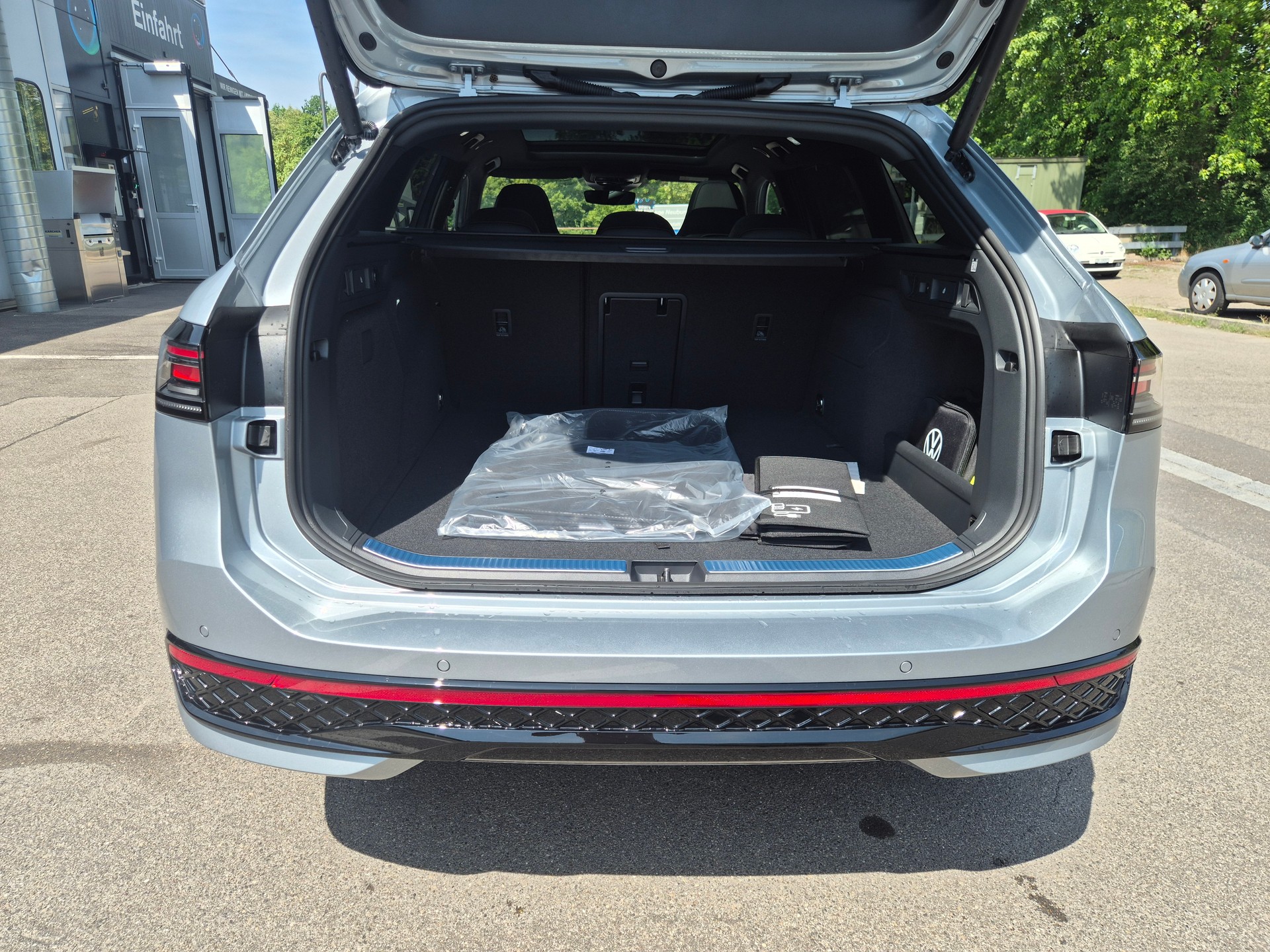 VW Passat Variant 1.5 TSI evo2 Plug-In- Hybrid R-Line DSG-image-28