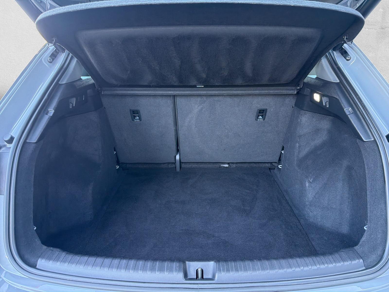 AUDI Q4 e-tron 40-image-10