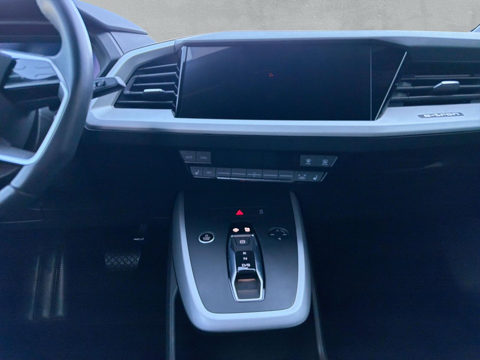 AUDI Q4 e-tron 40-image-17