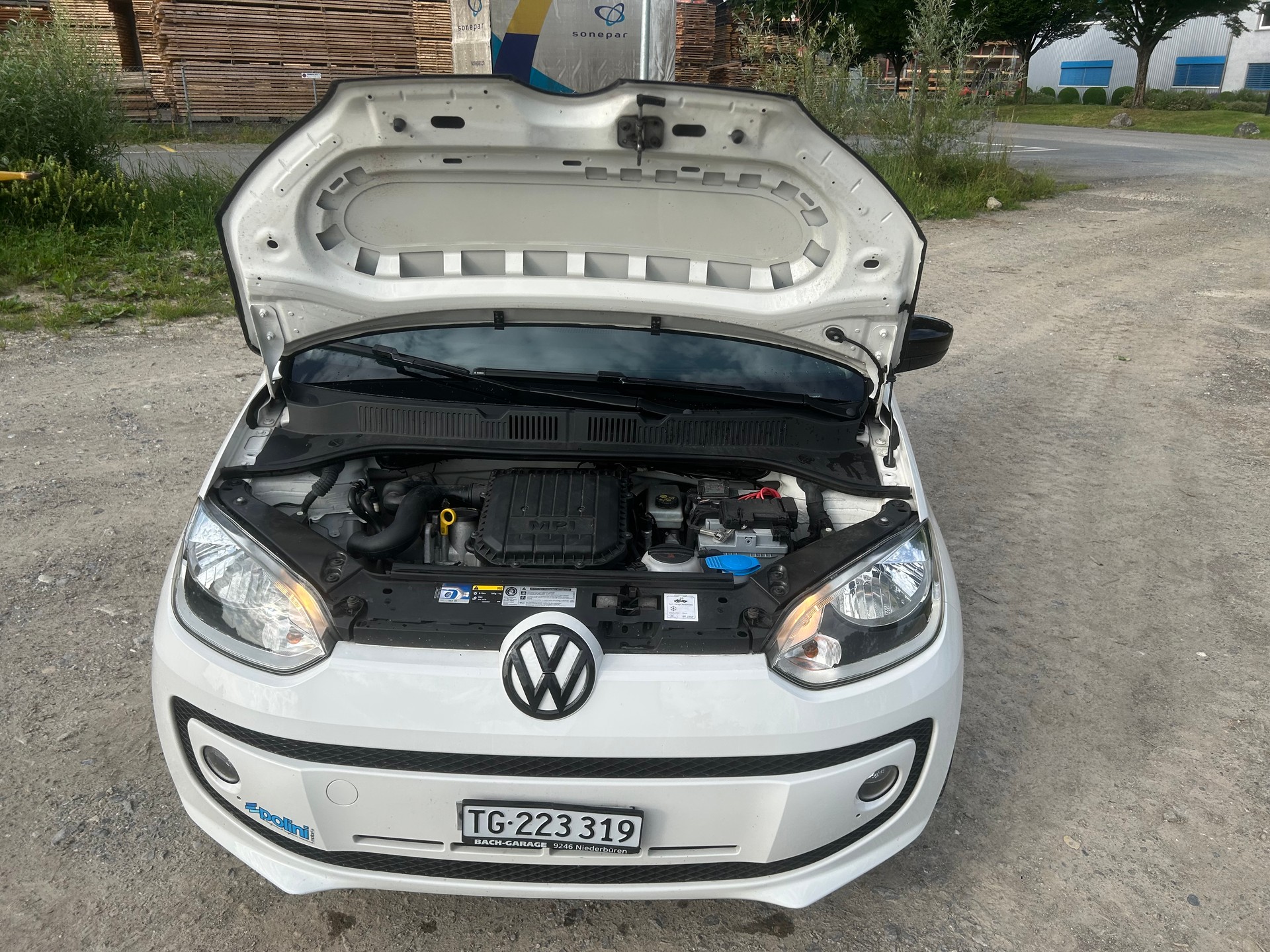 VW 1.0 MPI 75 BMT Move-image-3