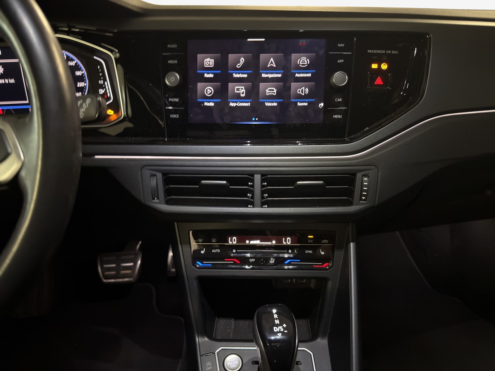 VW Taigo 1.0 TSI R-Line DSG-image-10