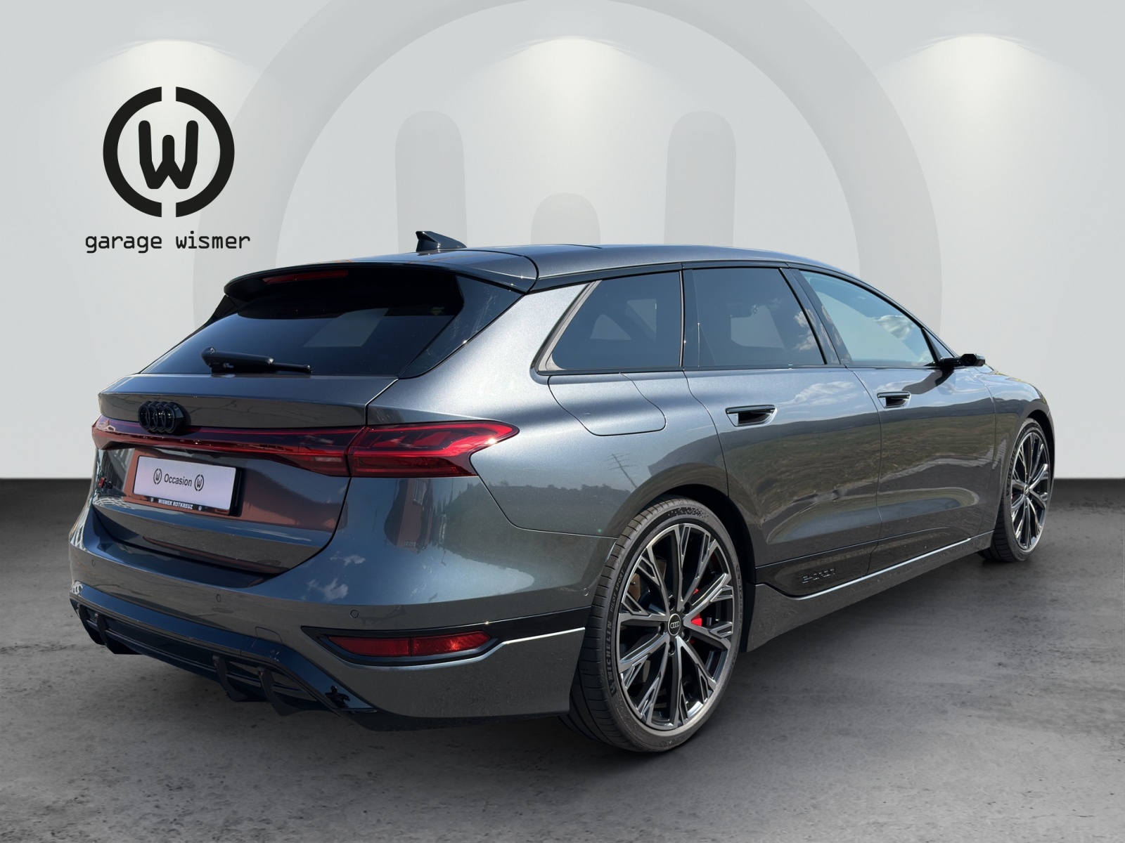 AUDI S6 Avant e-tron quattro-image-3