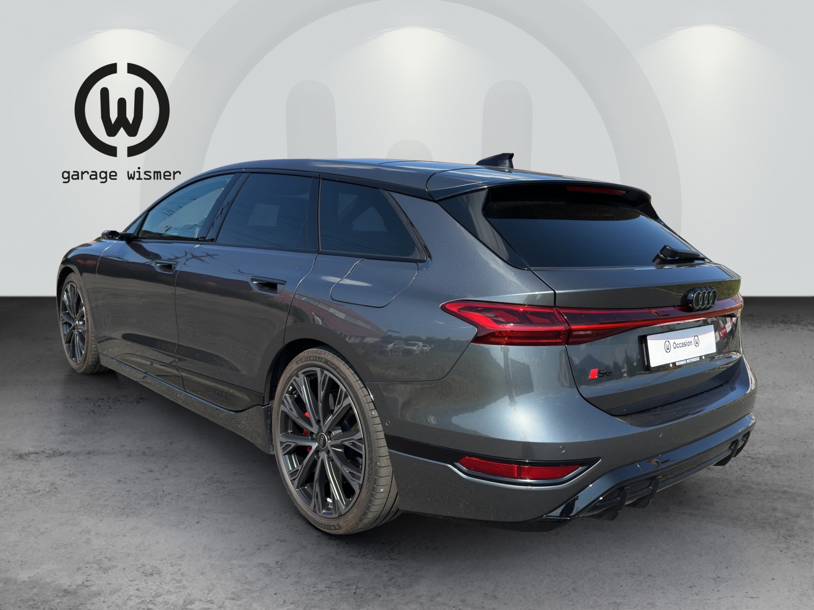 AUDI S6 Avant e-tron quattro-image-2