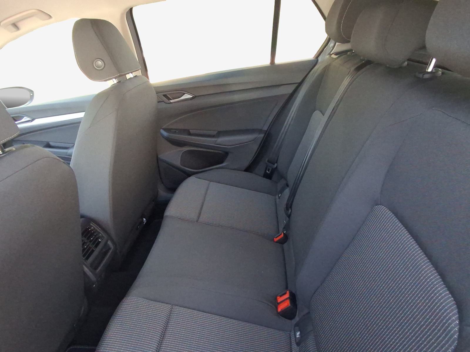 VW Golf 1.5 e TSI mHEV Value DSG-image-11