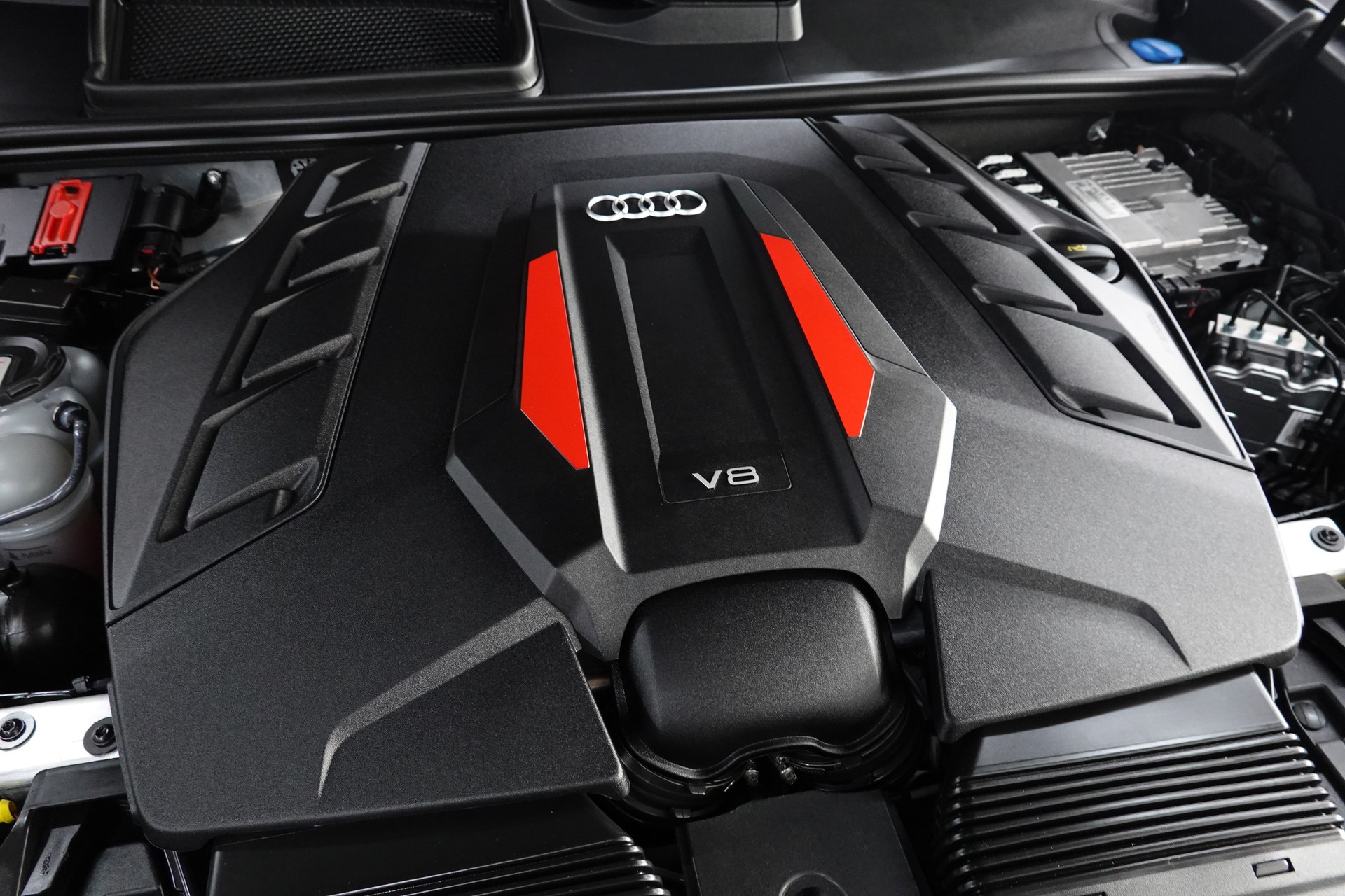 AUDI SQ8 TFSI QUATTRO TIPTRONIC CH-FZ MY23-image-6