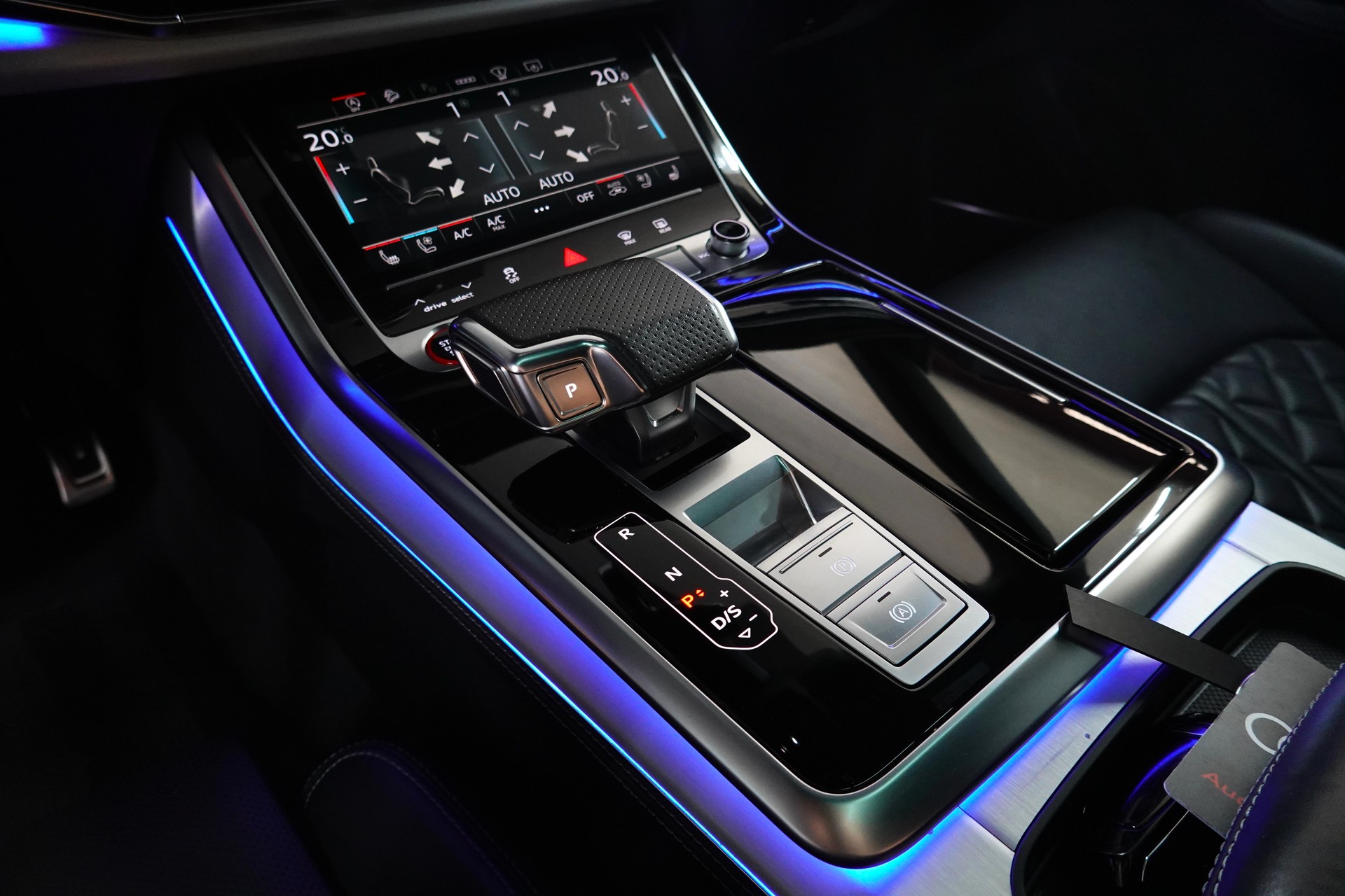 AUDI SQ8 TFSI QUATTRO TIPTRONIC CH-FZ MY23-image-31