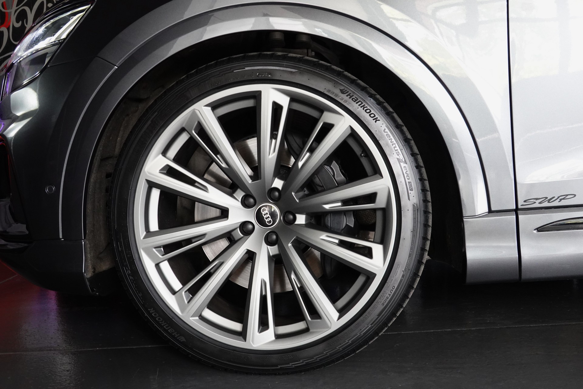 AUDI SQ8 TFSI QUATTRO TIPTRONIC CH-FZ MY23-image-8