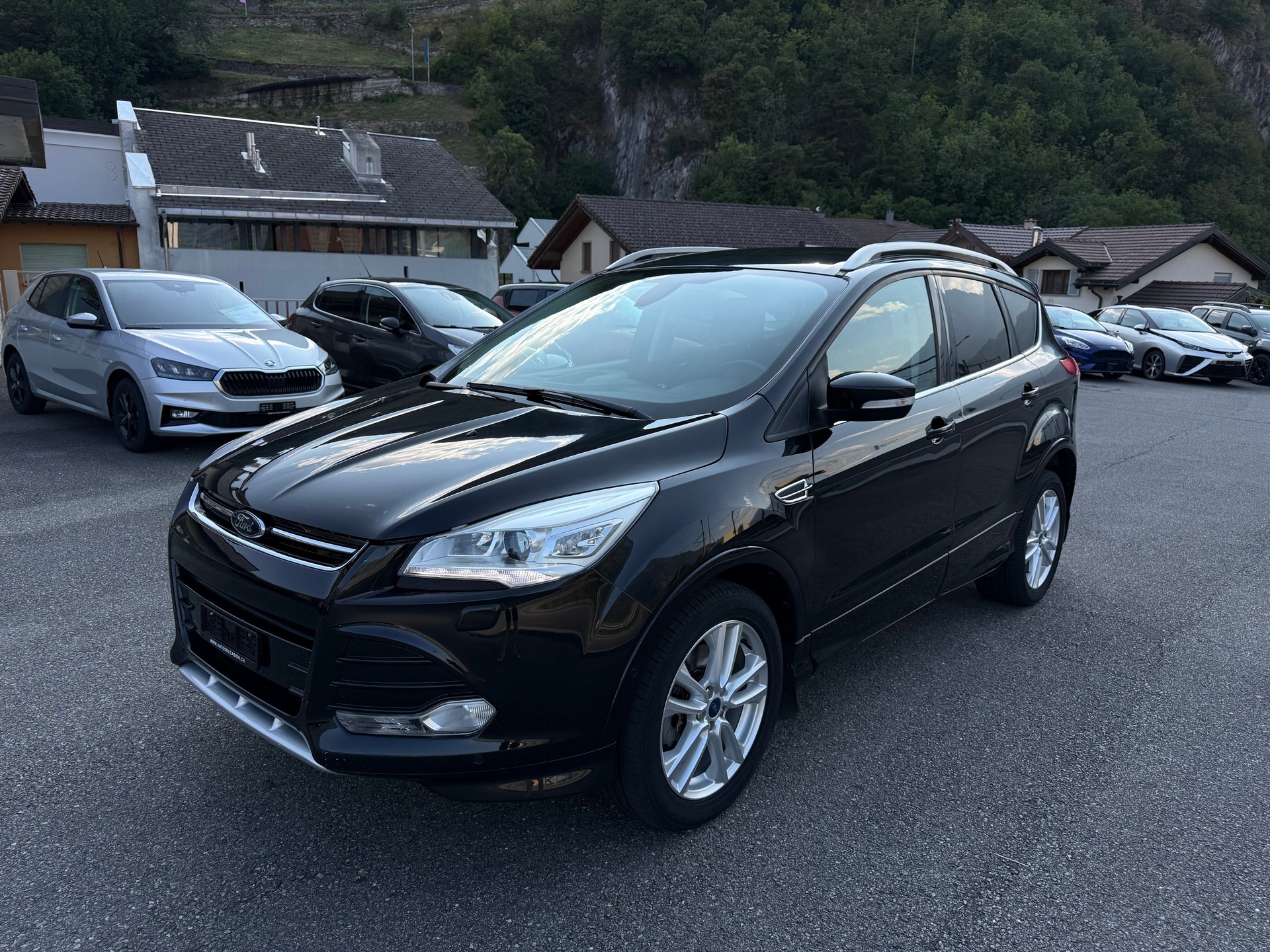 FORD Kuga 2.0 TDCi Titanium 4WD PowerShift-image-2