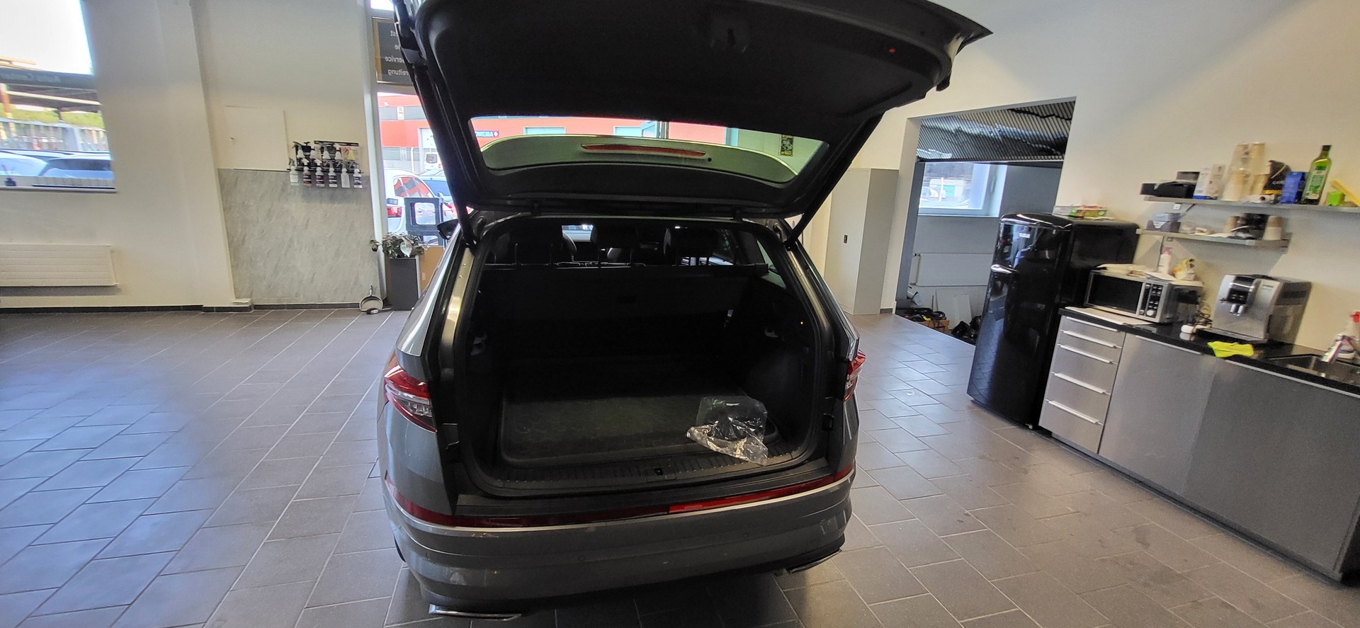 SKODA Kodiaq 2.0 TSI 4x4 RS-image-17