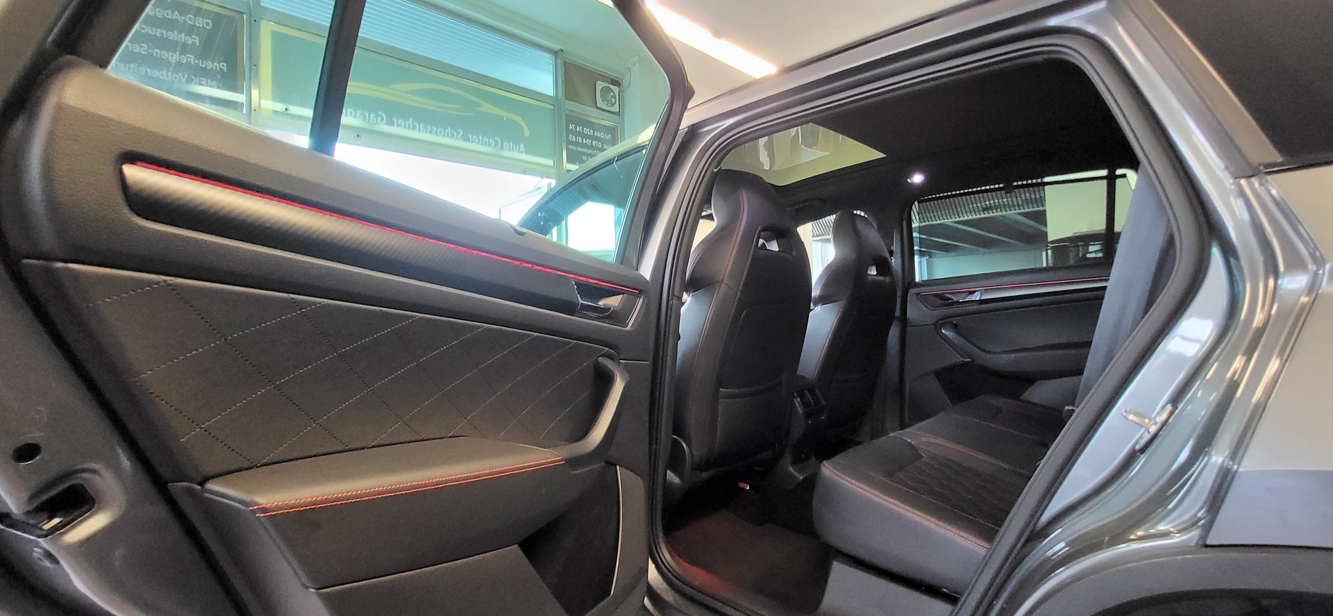 SKODA Kodiaq 2.0 TSI 4x4 RS-image-10