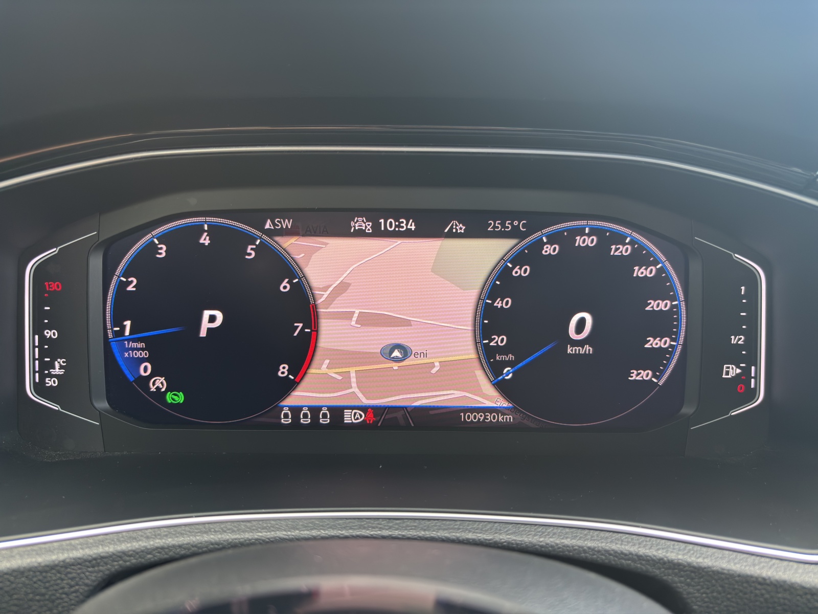 VW T-Roc 2.0 TSI R DSG 4Motion mit Akrapovic Abgasanlage, Leder & Panorama-Ausstell-/Schiebedach-image-13