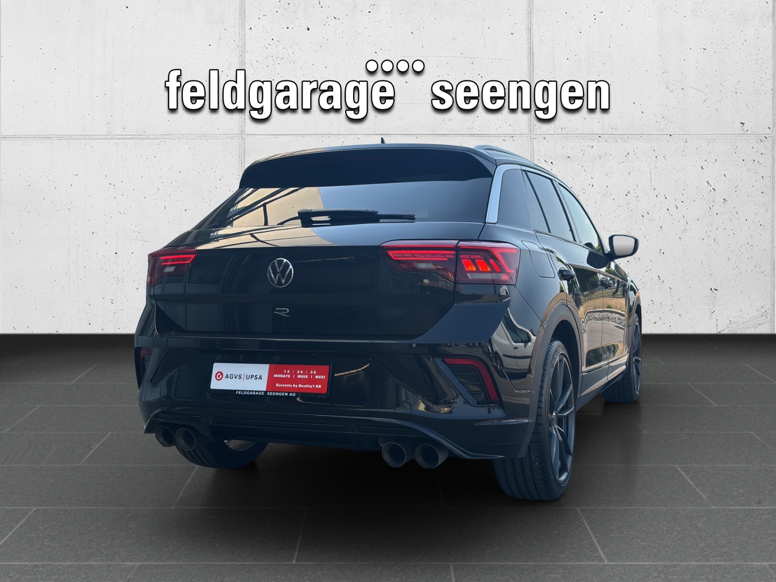 VW T-Roc 2.0 TSI R DSG 4Motion mit Akrapovic Abgasanlage, Leder & Panorama-Ausstell-/Schiebedach-image-4