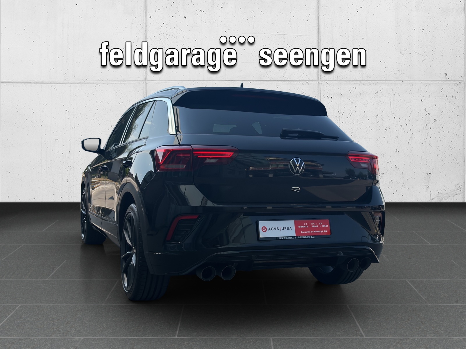 VW T-Roc 2.0 TSI R DSG 4Motion mit Akrapovic Abgasanlage, Leder & Panorama-Ausstell-/Schiebedach-image-6