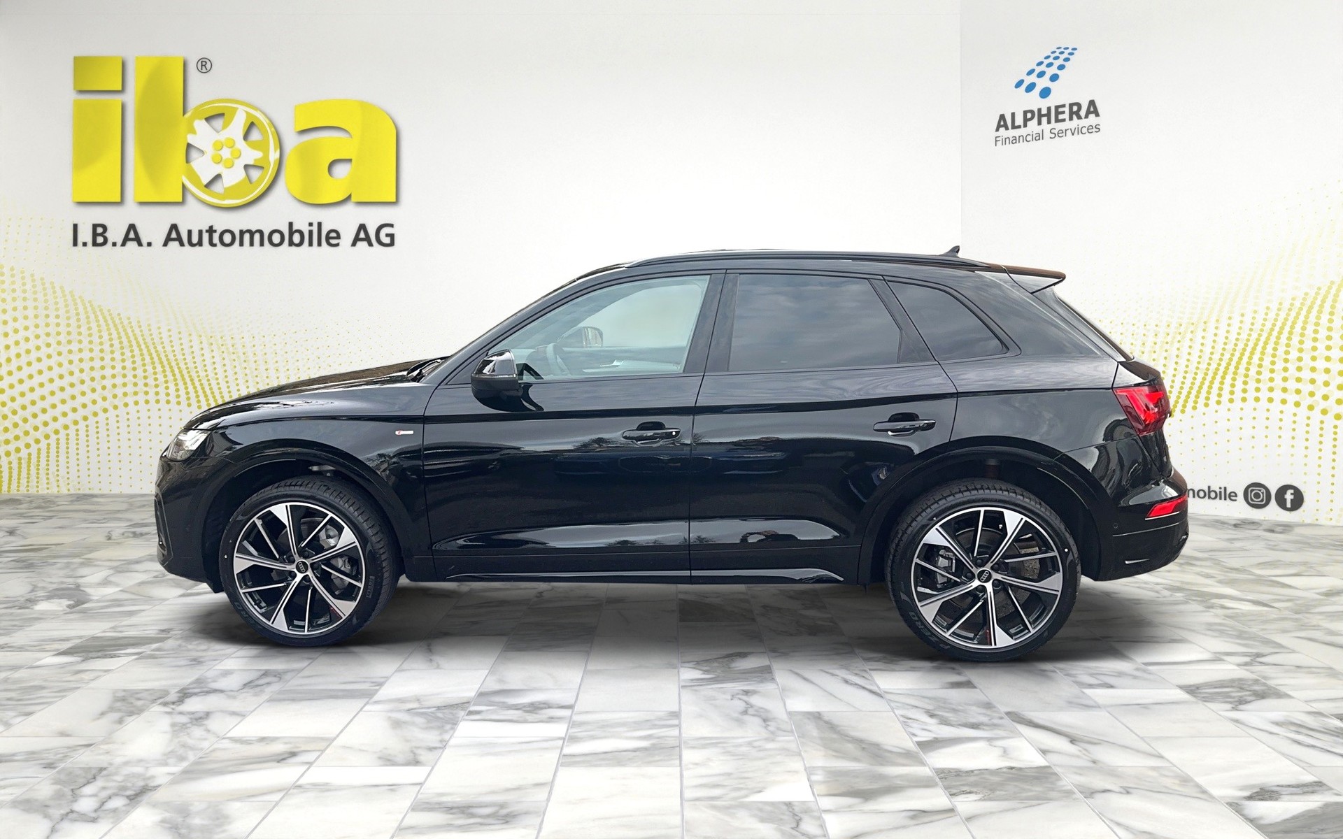 AUDI Q5 40 TDI S-Line quattro Black Edition 4x4 Leder / Head Up / Panoramadach-showroom-element-1