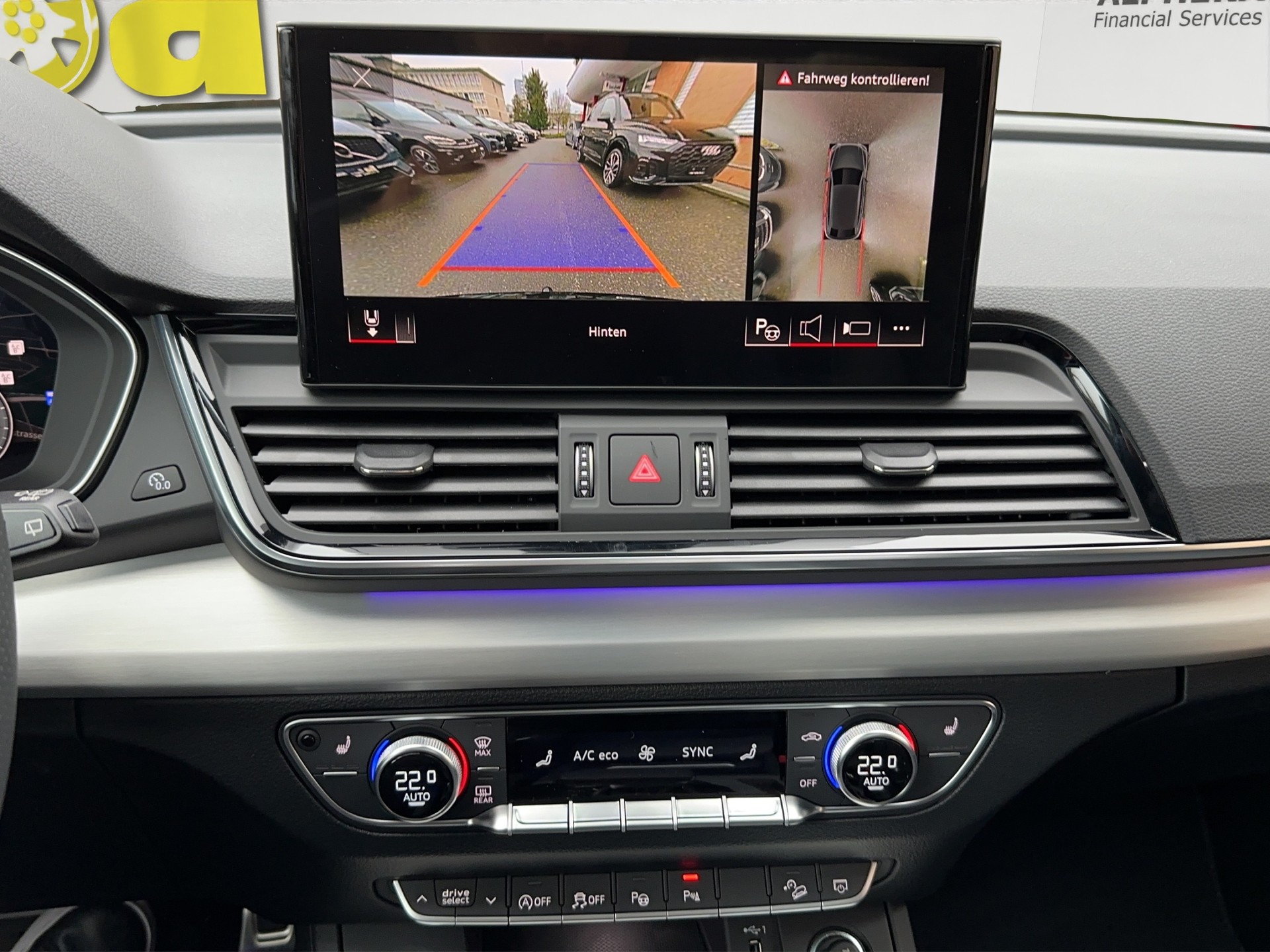 AUDI Q5 40 TDI S-Line quattro Black Edition 4x4 Leder / Head Up / Panoramadach-image-18