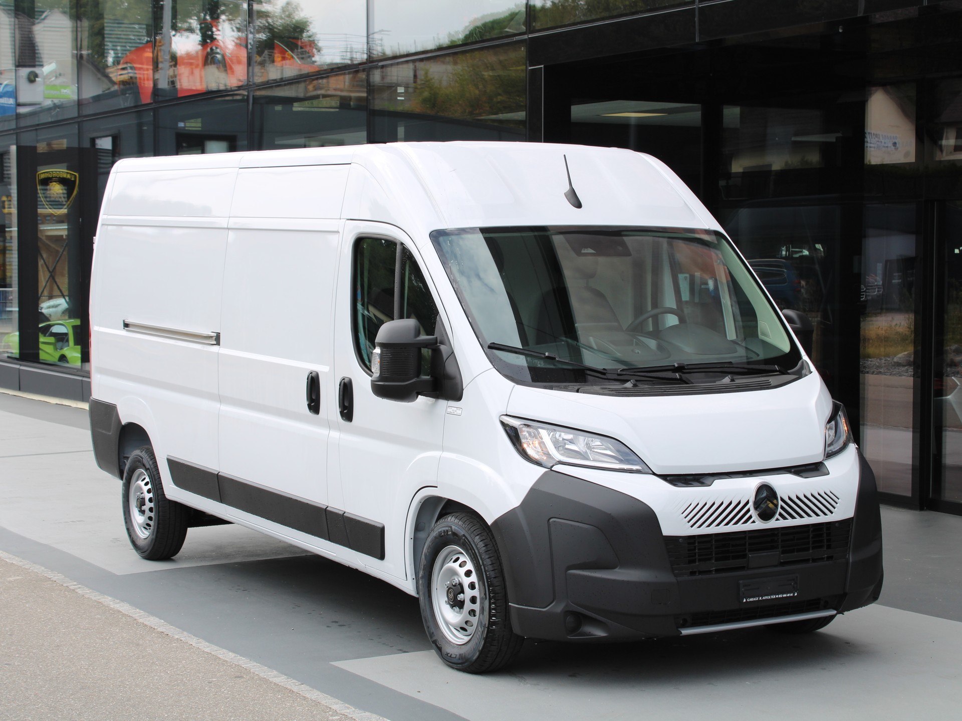 CITROEN Jumper 35+ 2.2 BlueHDi 180 L3H2 EAT8-image-0
