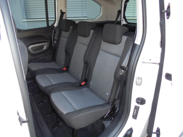 TOYOTA Proace City Verso 1.2 Style Long Automatik-image-11