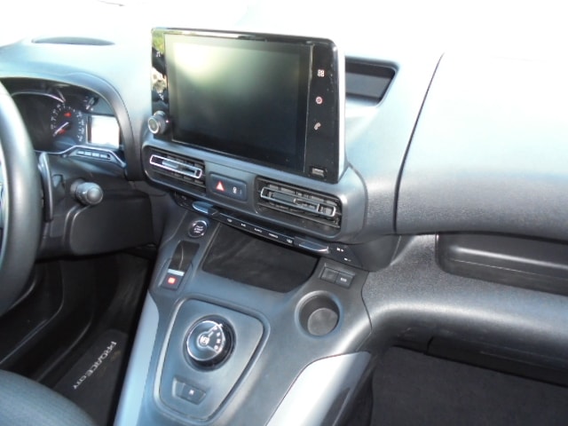 TOYOTA Proace City Verso 1.2 Style Long Automatik-image-9