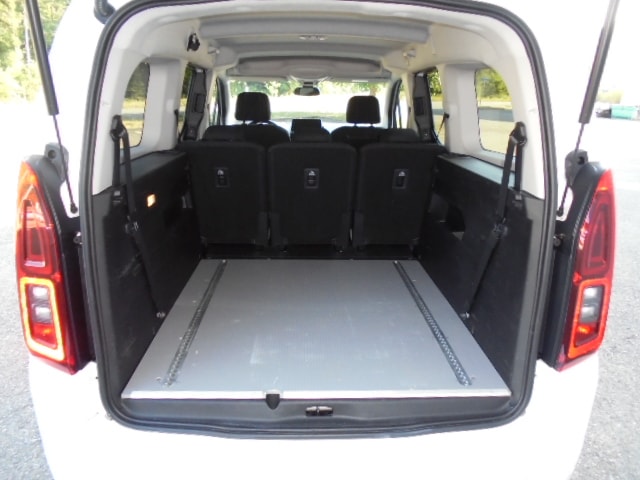 TOYOTA Proace City Verso 1.2 Style Long Automatik-image-12